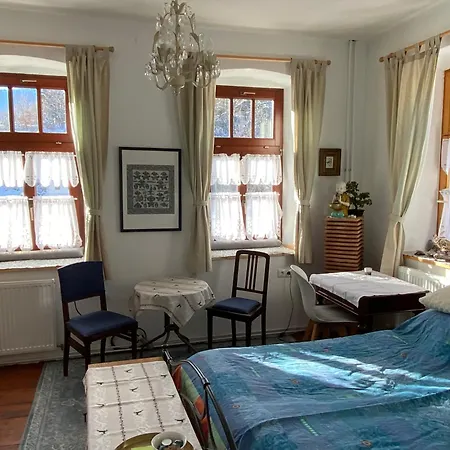 Altes Stadthaus Von 1909-liebevoll Renoviert