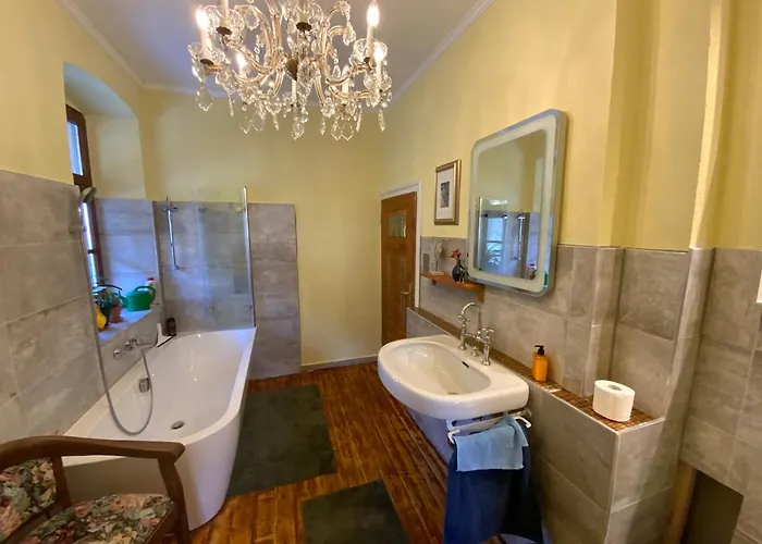 Altes Stadthaus Von 1909-liebevoll Renoviert Kwatera prywatna Kotschach-Mauthen