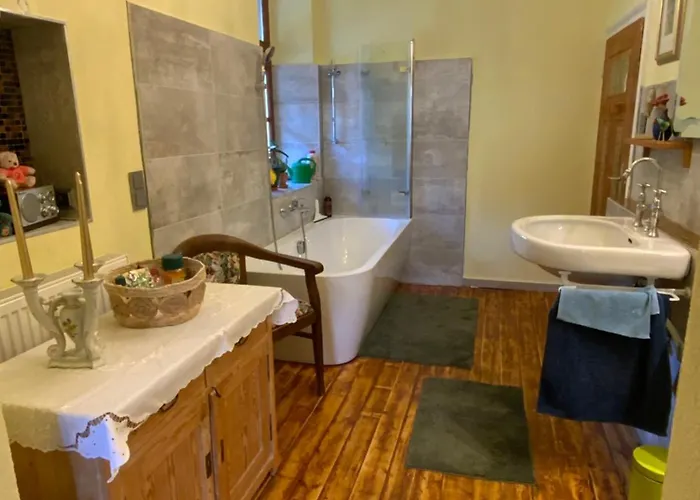 홈스테이 Altes Stadthaus Von 1909-liebevoll Renoviert Kotschach-Mauthen